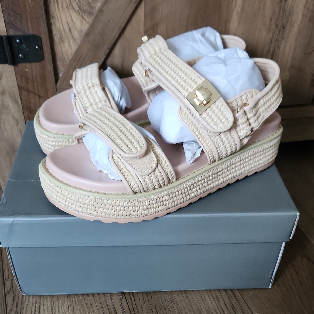 Womans Cream Sandals